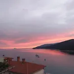 Noemi With A Direct View 아파트 라벡