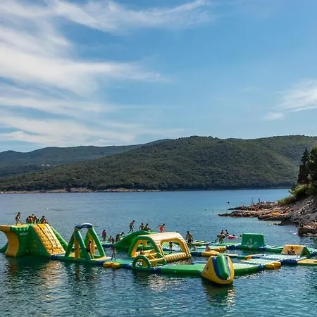 Noemi With A Direct View Apartman Rabac