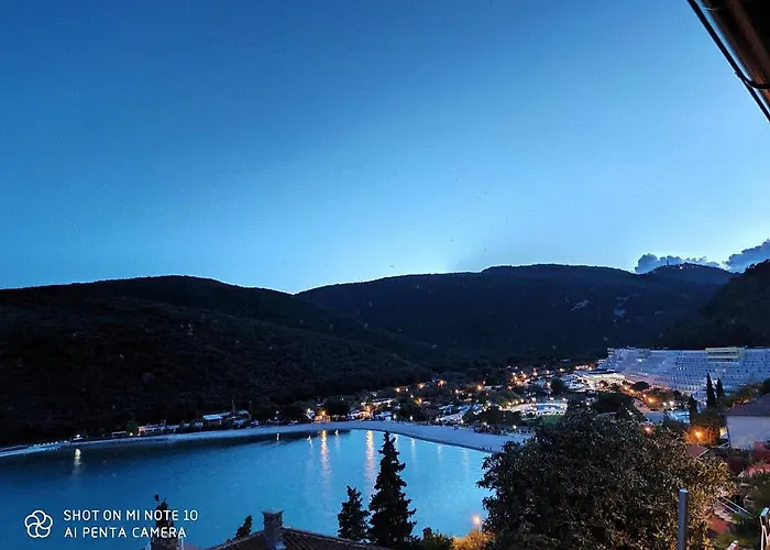 Appartement Noemi With A Direct View Rabac