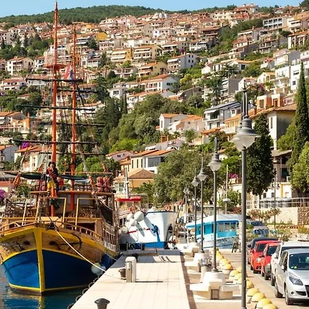 Noemi With A Direct View 아파트