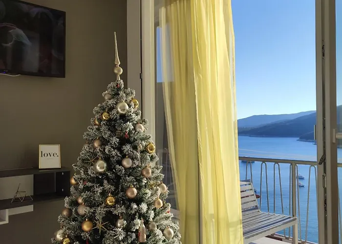 아파트 Noemi With A Direct View *