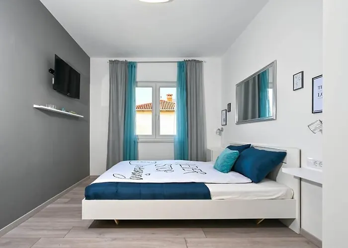 아파트 Noemi With A Direct View 라벡